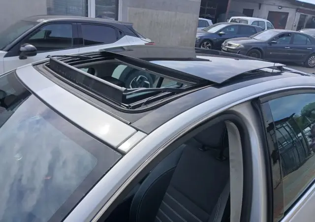 RENAULT Laguna DCi 150 FAP Start-Stop Limited