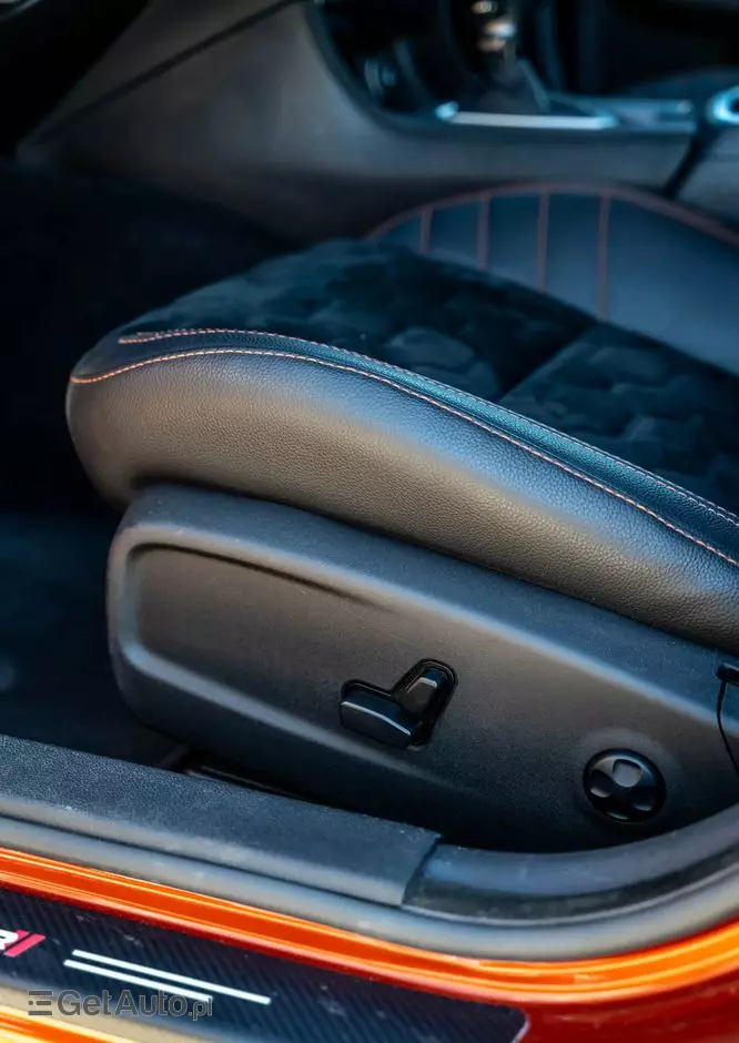 DODGE Charger 6.4 Scat Pack