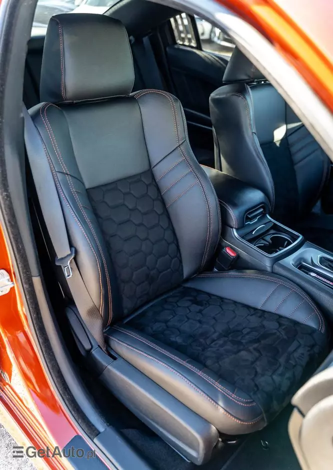 DODGE Charger 6.4 Scat Pack