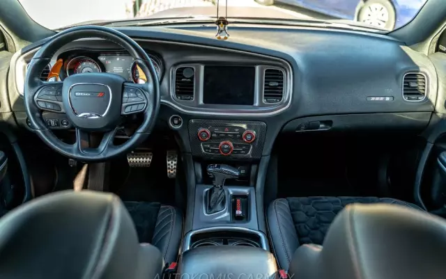 DODGE Charger 6.4 Scat Pack