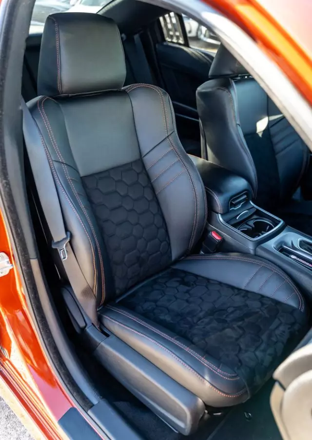 DODGE Charger 6.4 Scat Pack