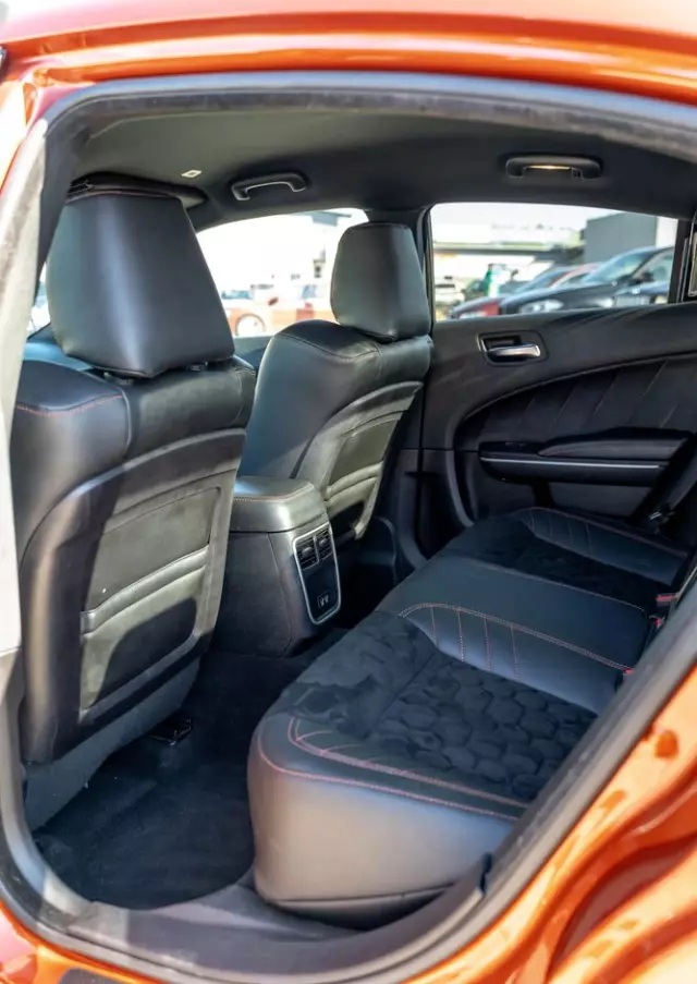 DODGE Charger 6.4 Scat Pack