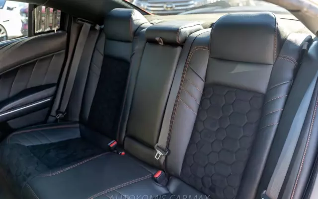 DODGE Charger 6.4 Scat Pack