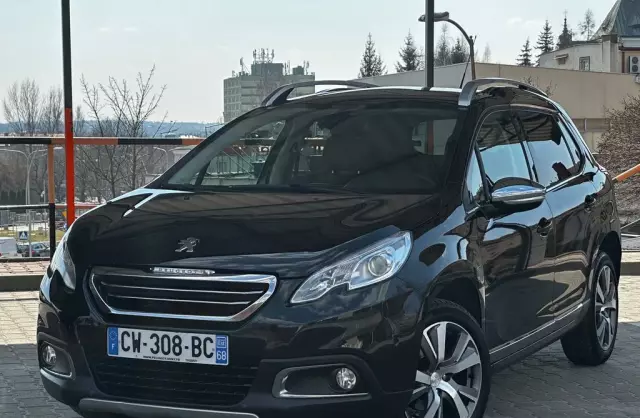 PEUGEOT 2008 