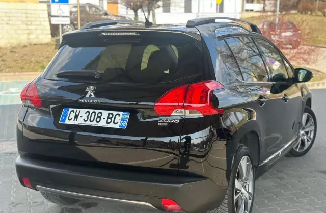 PEUGEOT 2008 