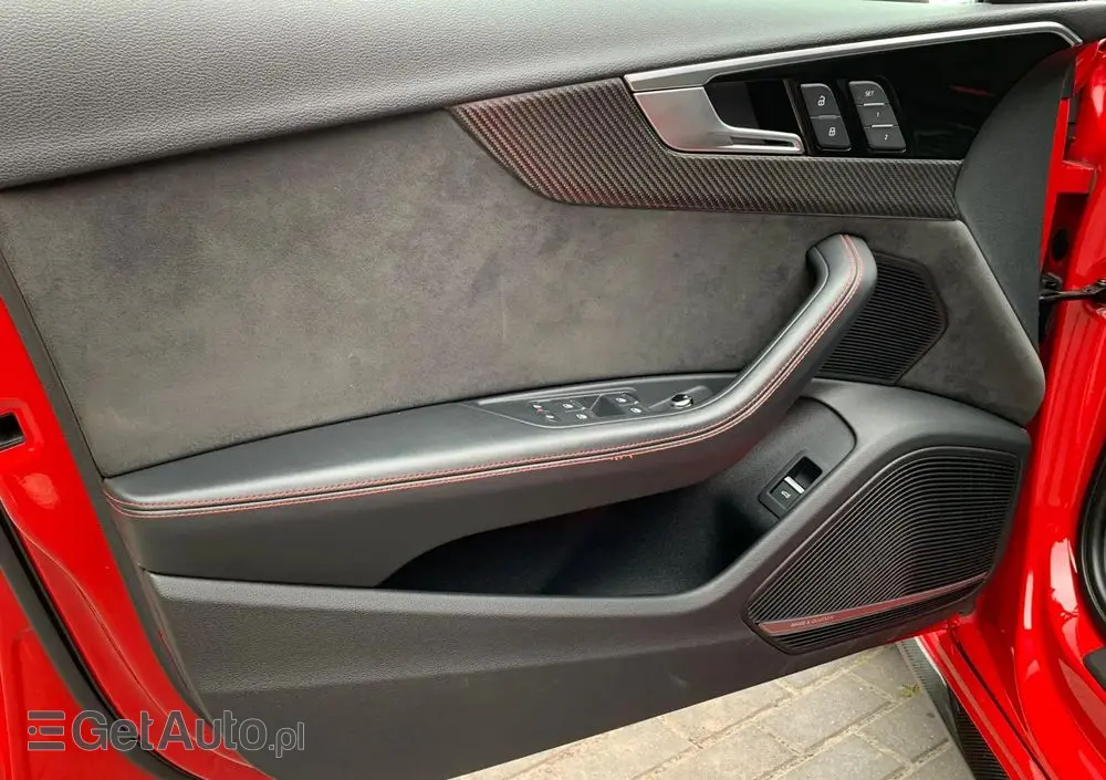 AUDI RS4 Limousine 2.9 TFSI Quattro Tiptr