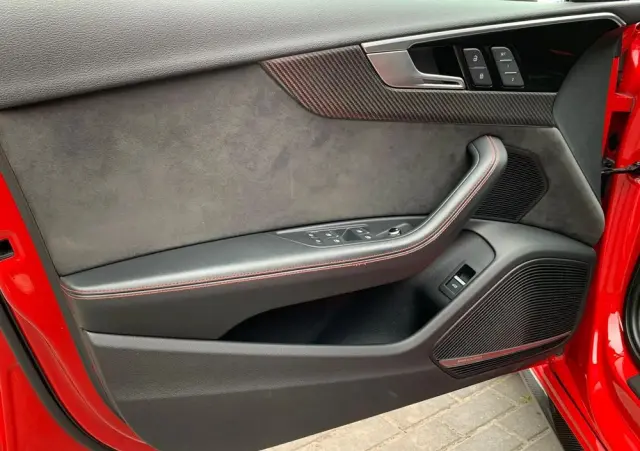 AUDI RS4 Limousine 2.9 TFSI Quattro Tiptr