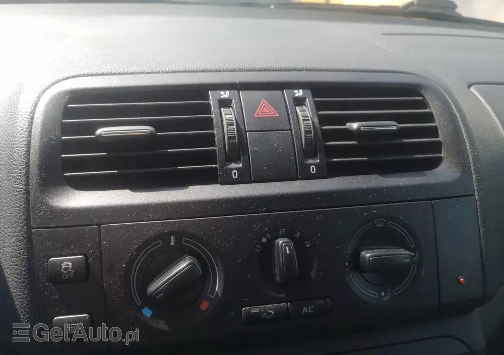 SKODA Fabia 1.2 TSI Active