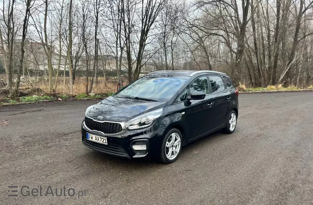 KIA Carens 