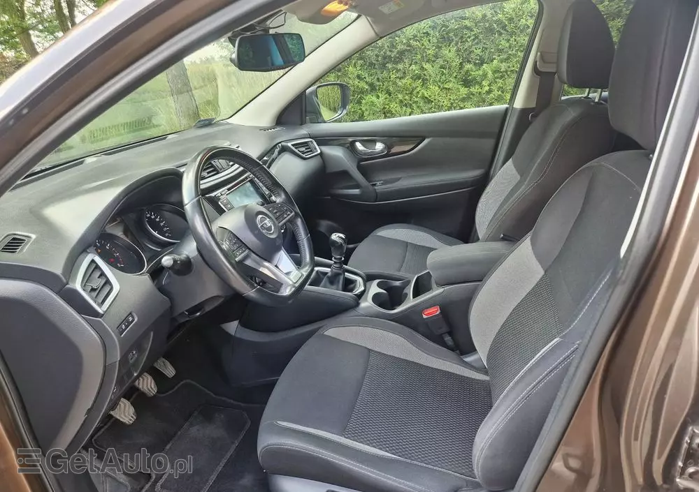 NISSAN Qashqai 1.2 DIG-T Tekna EU6