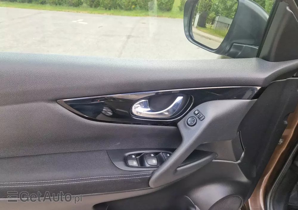 NISSAN Qashqai 1.2 DIG-T Tekna EU6