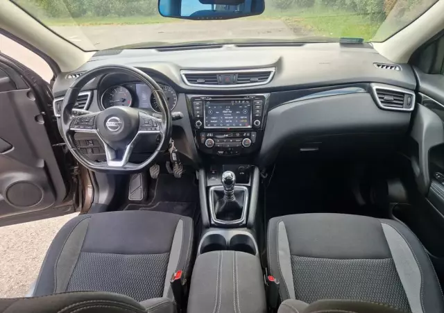 NISSAN Qashqai 1.2 DIG-T Tekna EU6