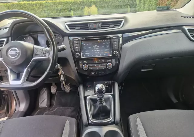 NISSAN Qashqai 1.2 DIG-T Tekna EU6