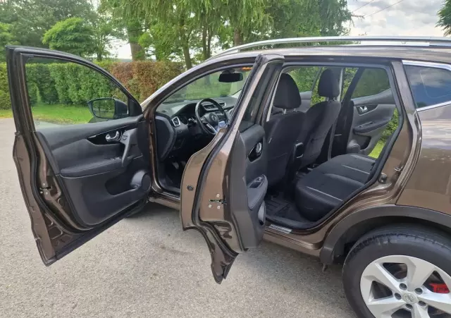 NISSAN Qashqai 1.2 DIG-T Tekna EU6