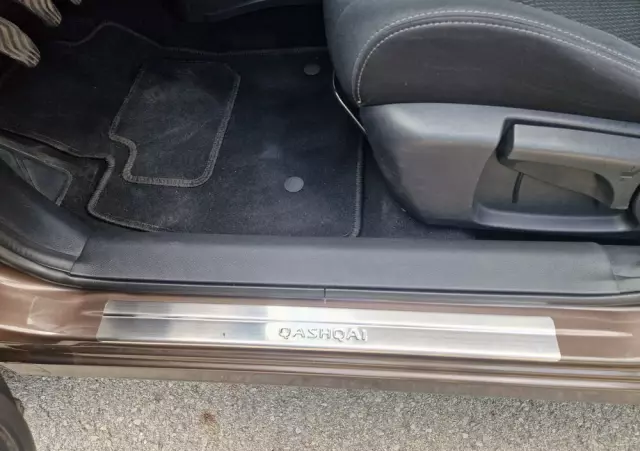 NISSAN Qashqai 1.2 DIG-T Tekna EU6