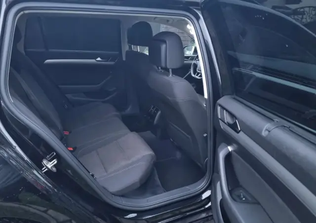 VOLKSWAGEN Passat Variant 1.5 TSI EVO Business