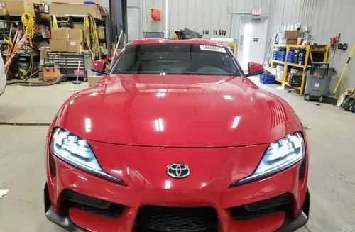 TOYOTA Supra 
