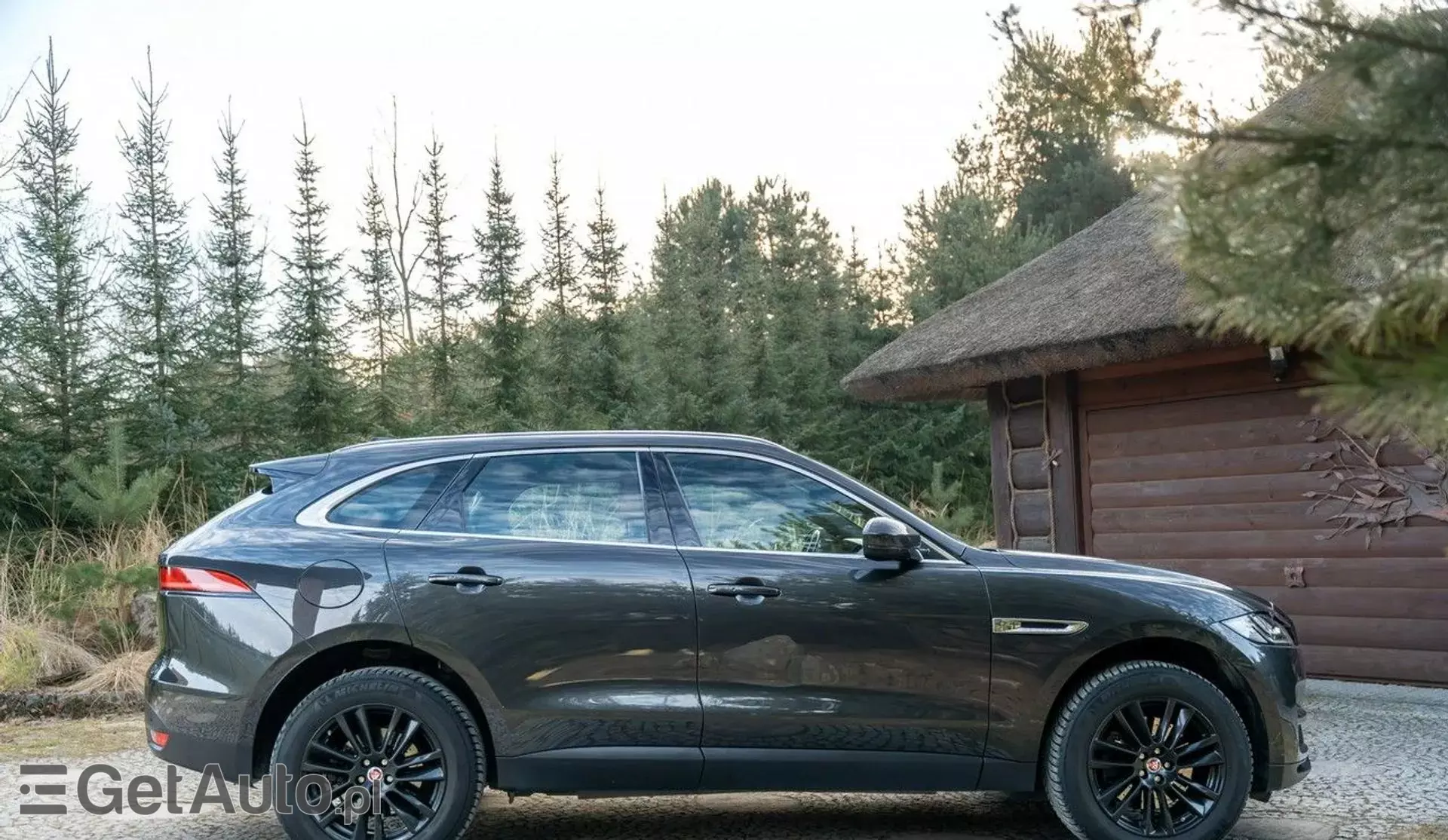 JAGUAR F-Pace 