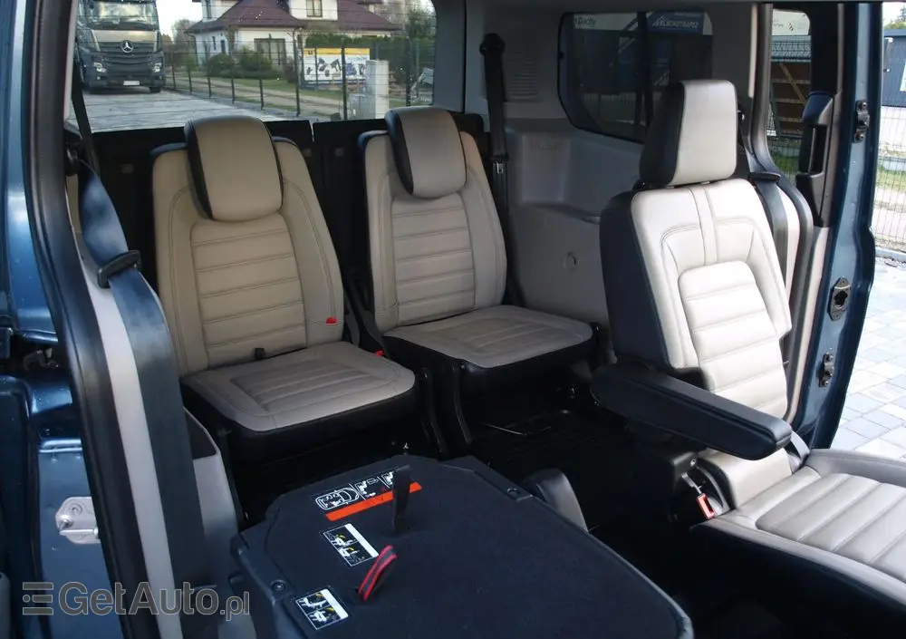 FORD Tourneo Connect Grand 
