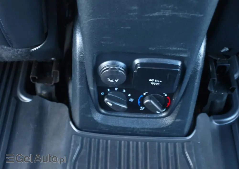 FORD Tourneo Connect Grand 