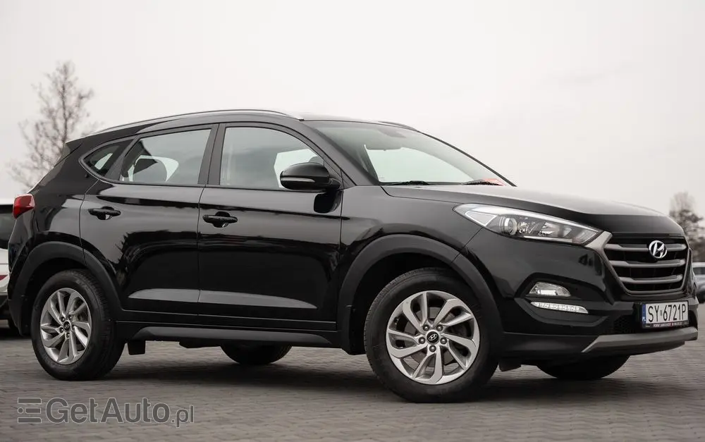 HYUNDAI Tucson 