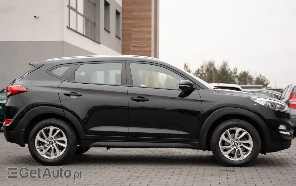 HYUNDAI Tucson 