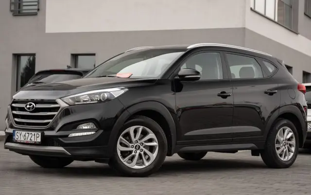 HYUNDAI Tucson 