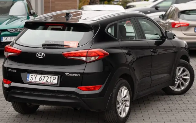 HYUNDAI Tucson 