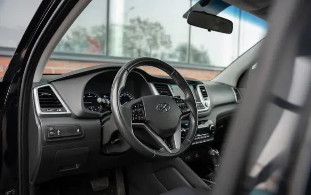 HYUNDAI Tucson 