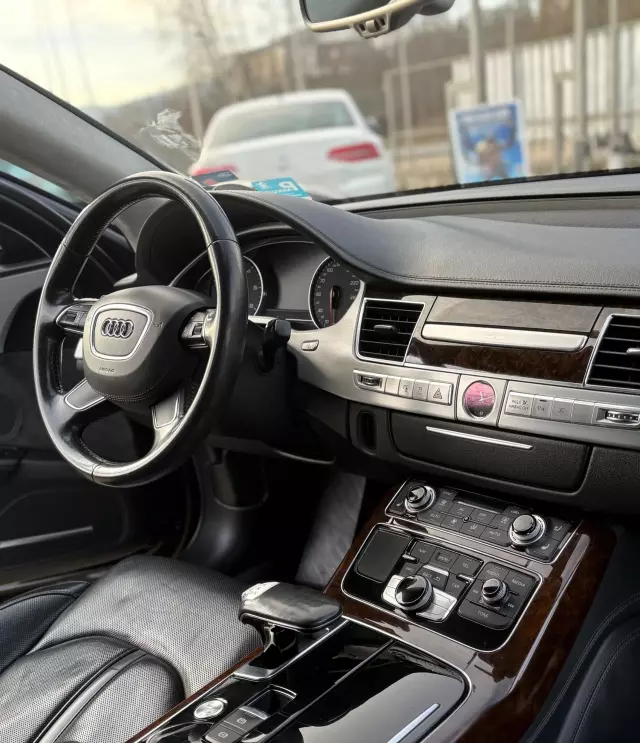 AUDI A8 4.2 BiTDI V8 (350 KM) quattro Tiptronic