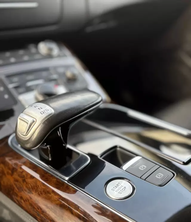 AUDI A8 4.2 BiTDI V8 (350 KM) quattro Tiptronic