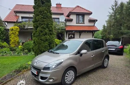 RENAULT Scenic 