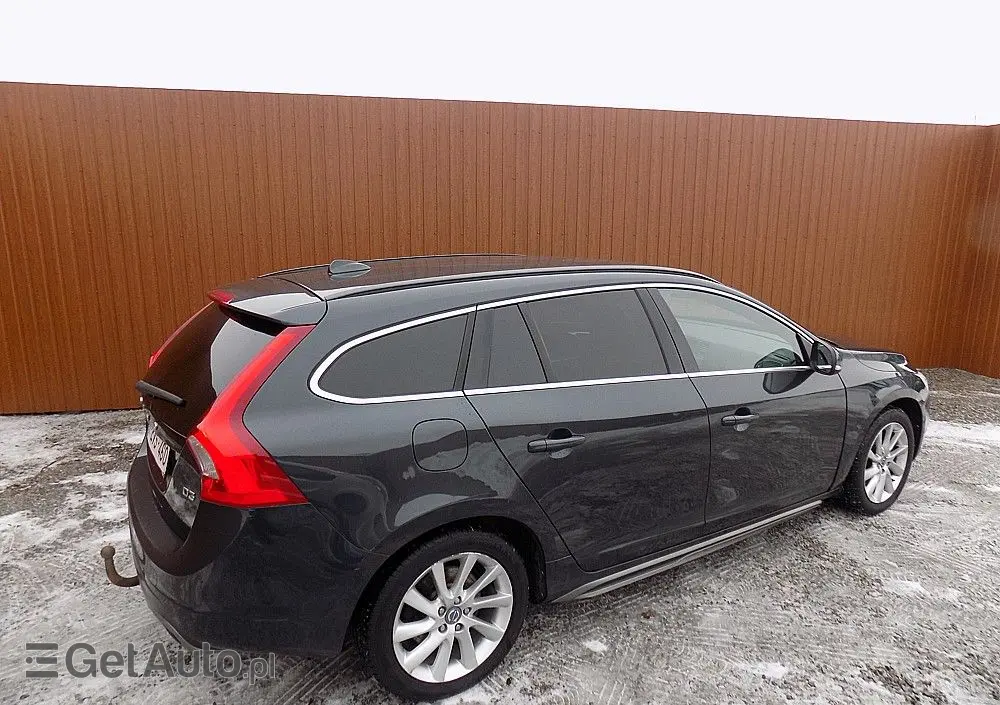 VOLVO V60 Cross Country D3 Kinetic