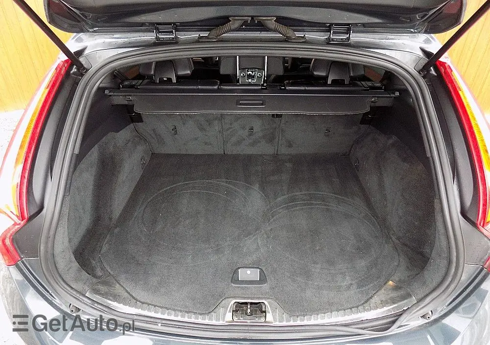 VOLVO V60 Cross Country D3 Kinetic