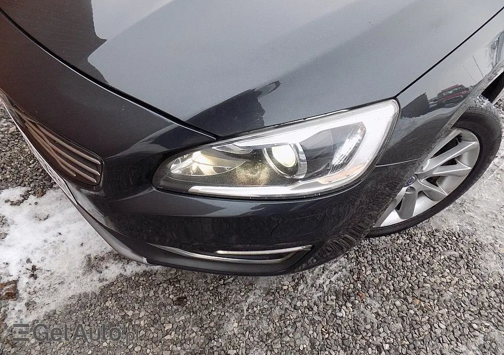 VOLVO V60 Cross Country D3 Kinetic