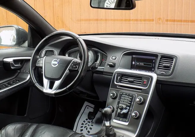 VOLVO V60 Cross Country D3 Kinetic