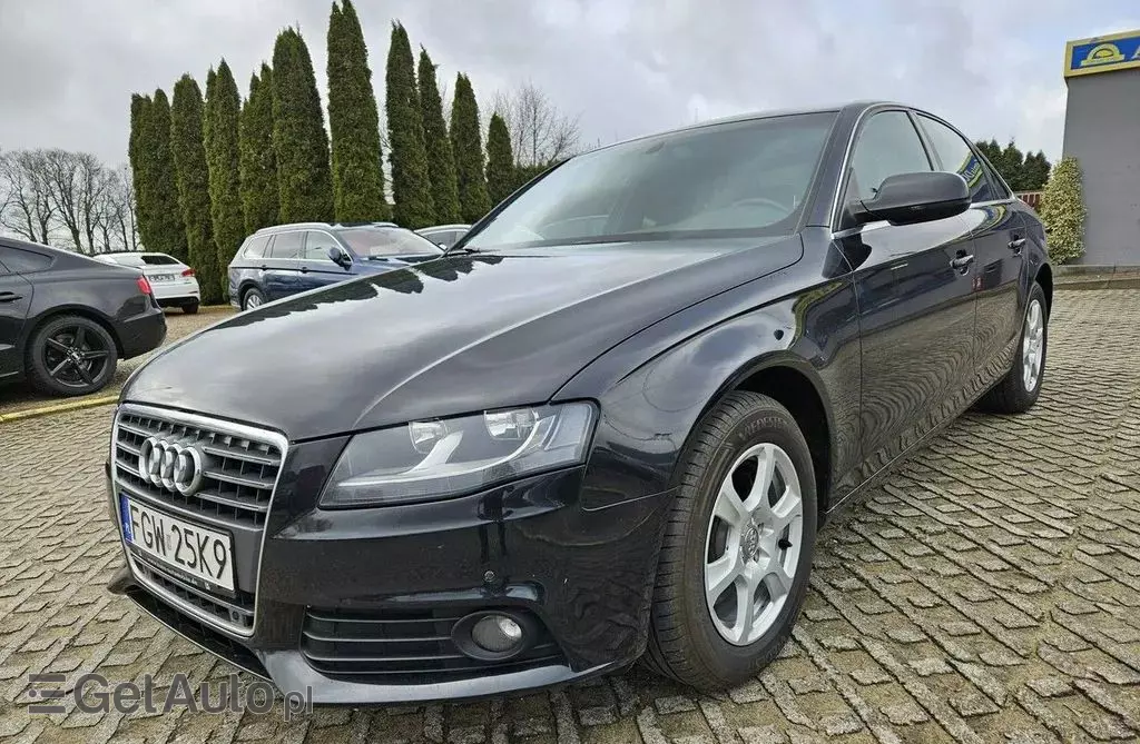 AUDI A4 