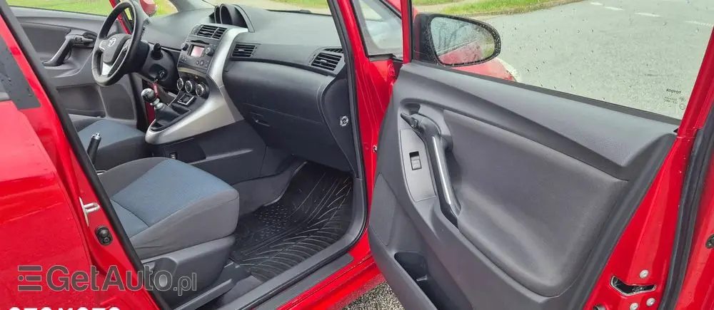 TOYOTA Verso 1.6 5-Sitzer