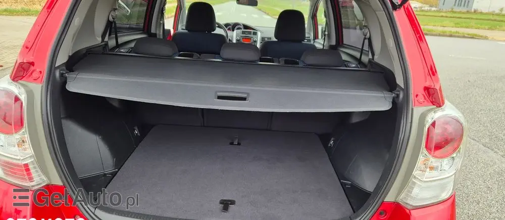 TOYOTA Verso 1.6 5-Sitzer