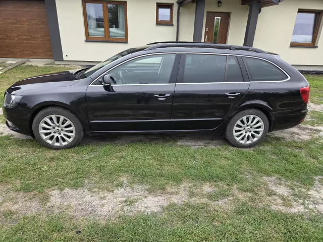 SKODA Superb Elegance DSG