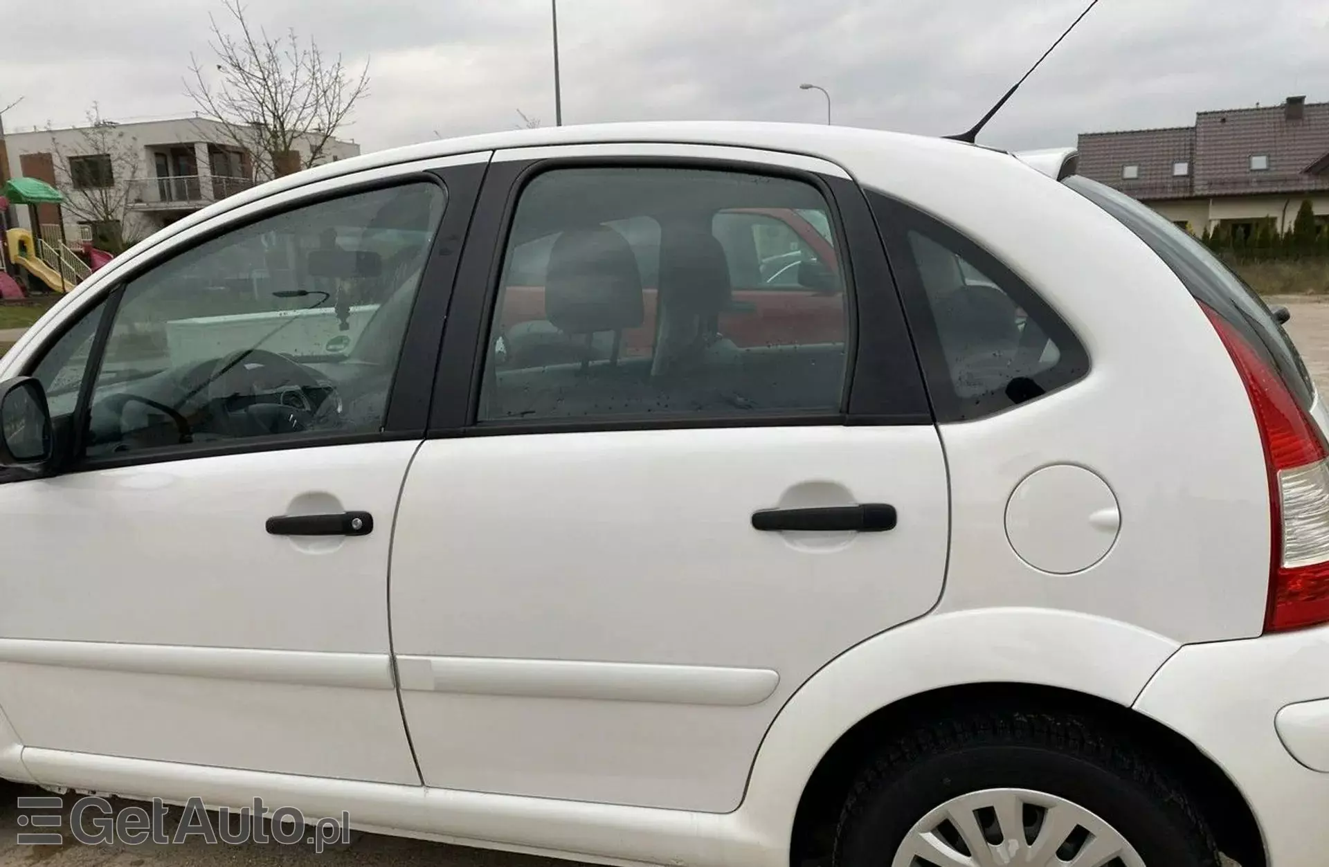 CITROEN C3 1.1 (60 KM)