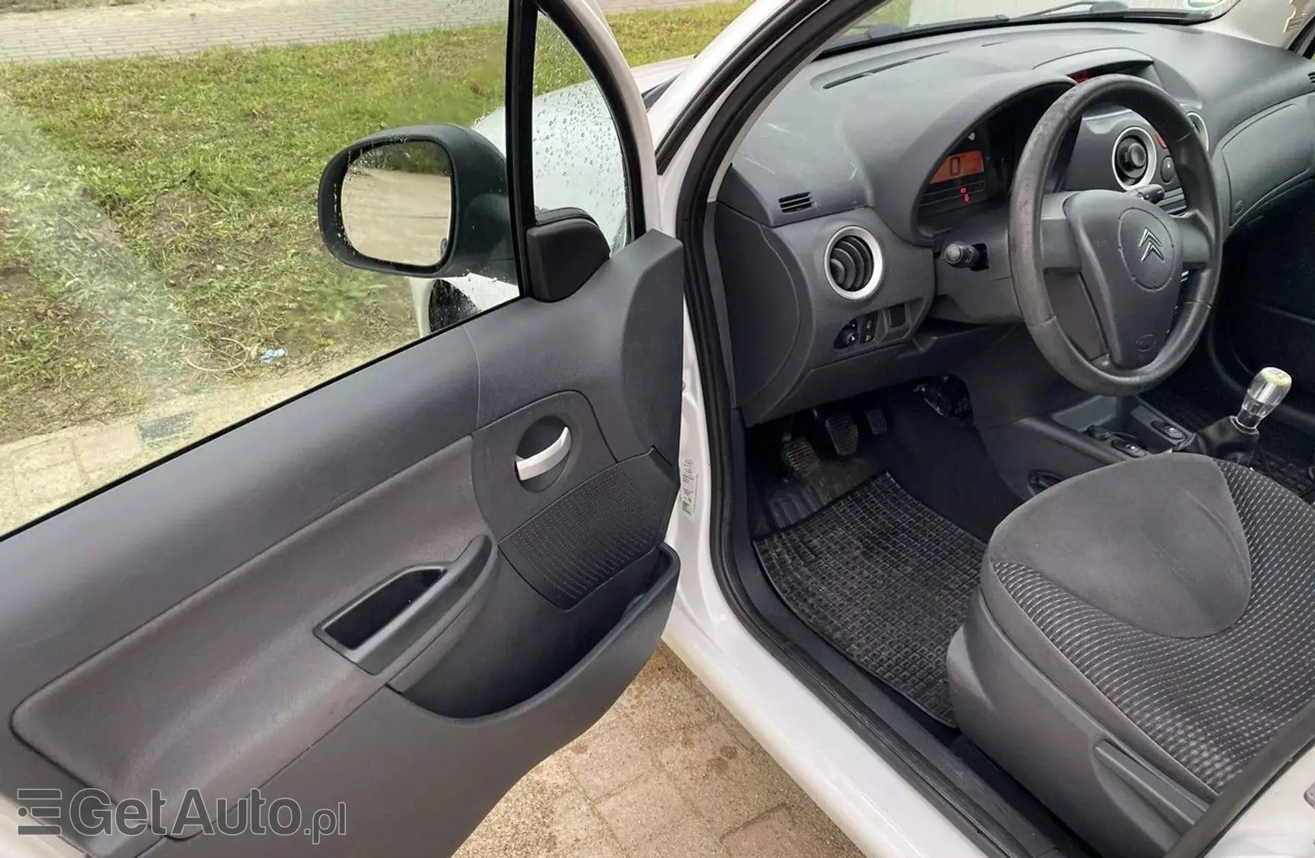 CITROEN C3 1.1 (60 KM)