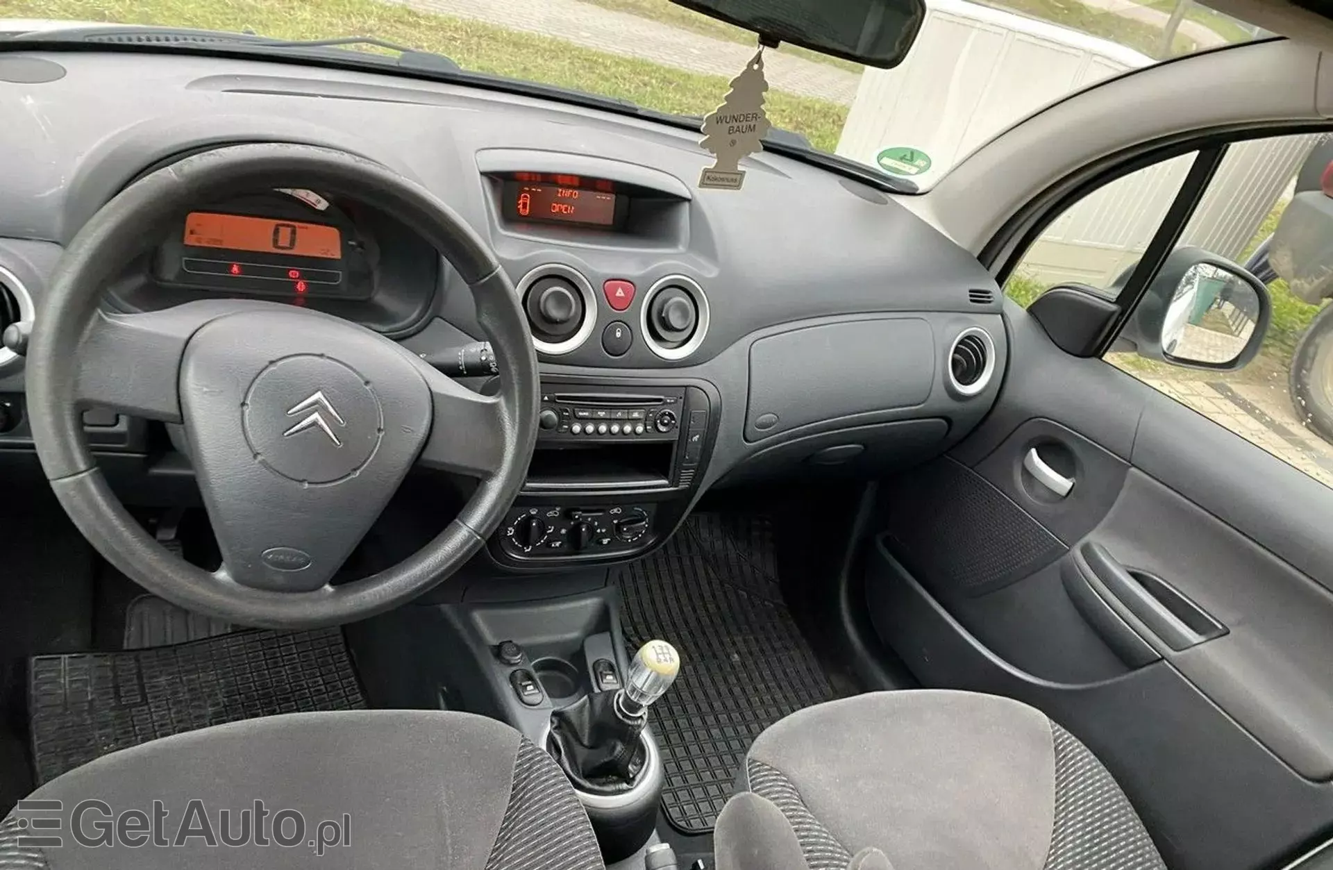 CITROEN C3 1.1 (60 KM)