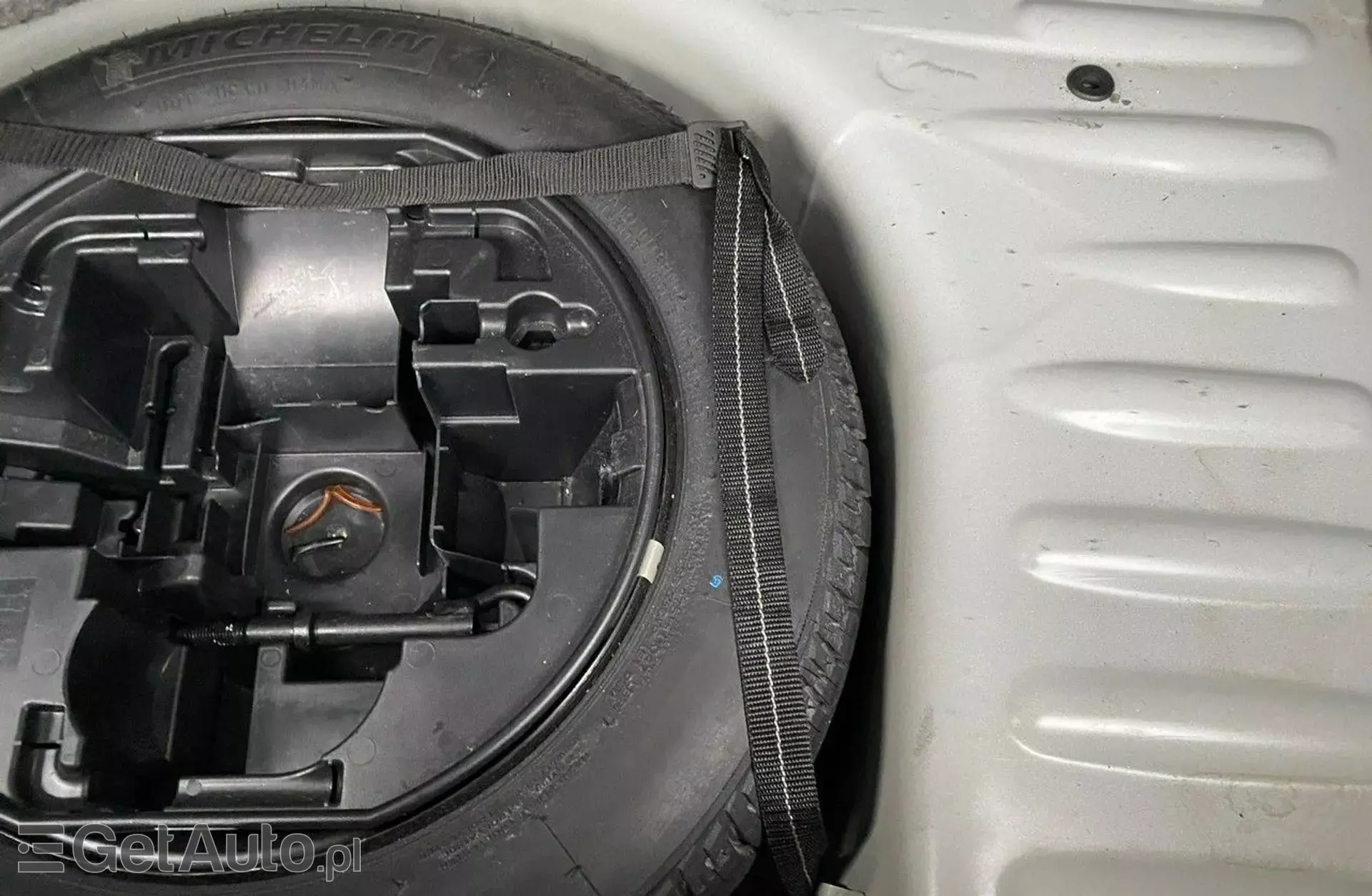 CITROEN C3 1.1 (60 KM)