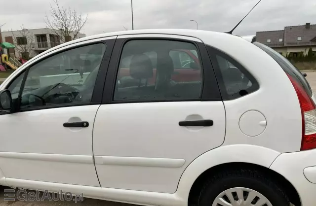 CITROEN C3 1.1 (60 KM)