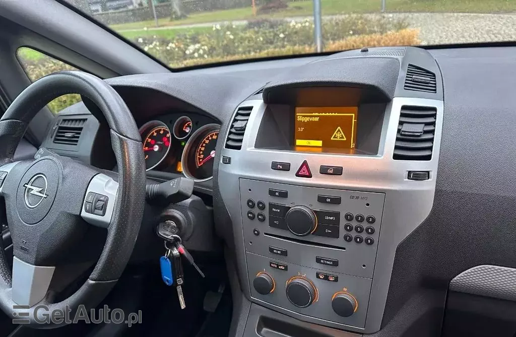 OPEL Zafira 