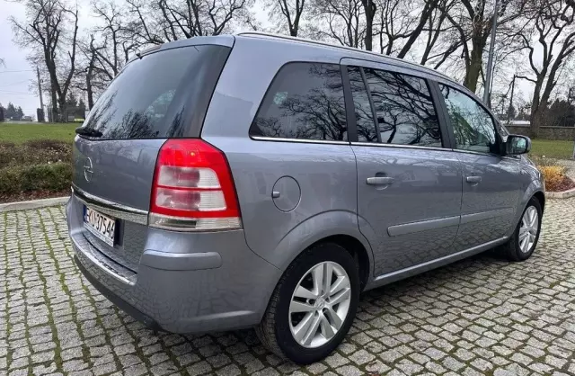 OPEL Zafira 