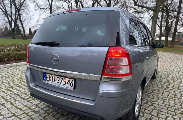 OPEL Zafira 