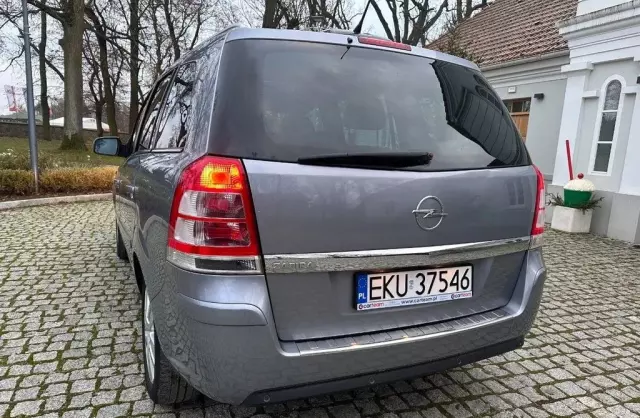 OPEL Zafira 