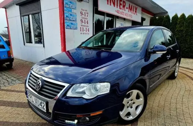 VOLKSWAGEN Passat 